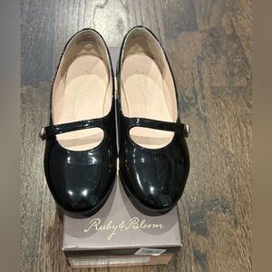 Girls Rudy and Bloom Patent Leather Mary Jane Dress Shoe Size 12 Black